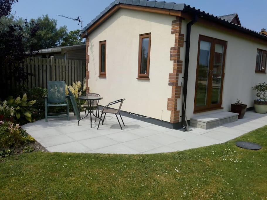Coastal Garden Lodge Preesall Kültér fotó